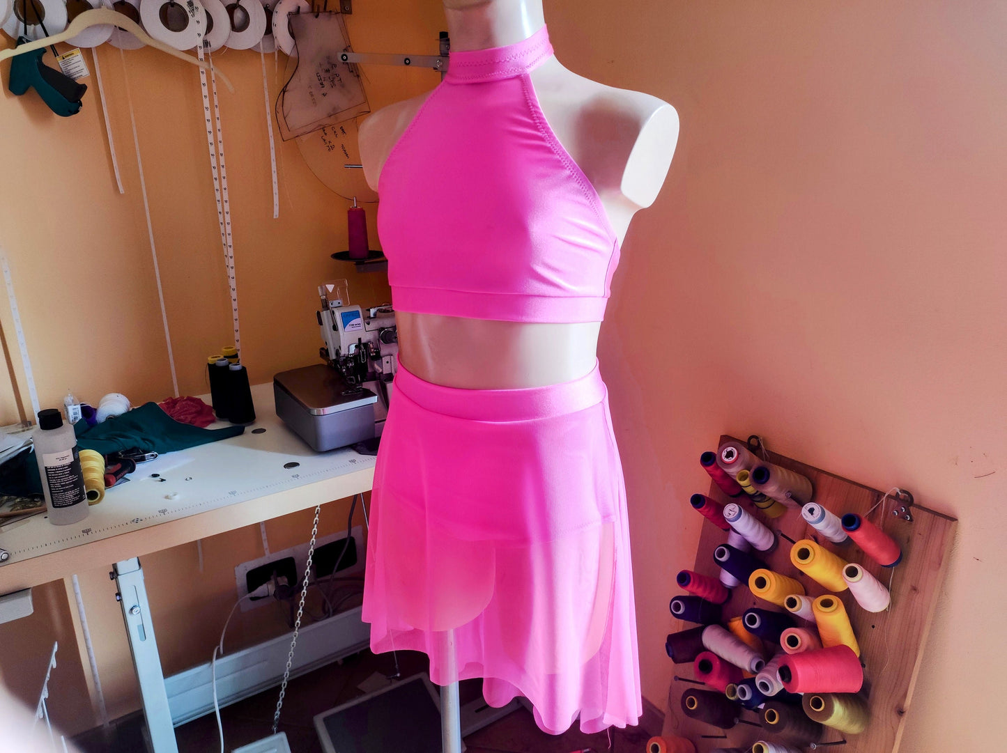 Cartamodello per Costume da Danza per Bambina – Top Halter & Gonna Asimmetrica (Taglie 4-16)