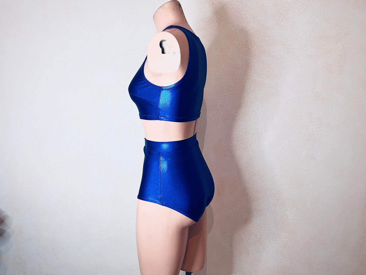 Pole Dance Set Sewing Pattern – Halter Top & High Waist Shorts (Women Sizes)