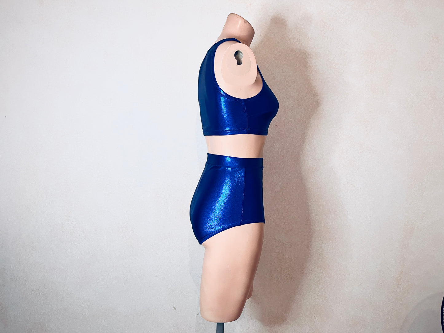Pole Dance Set Sewing Pattern – Halter Top & High Waist Shorts (Women Sizes)