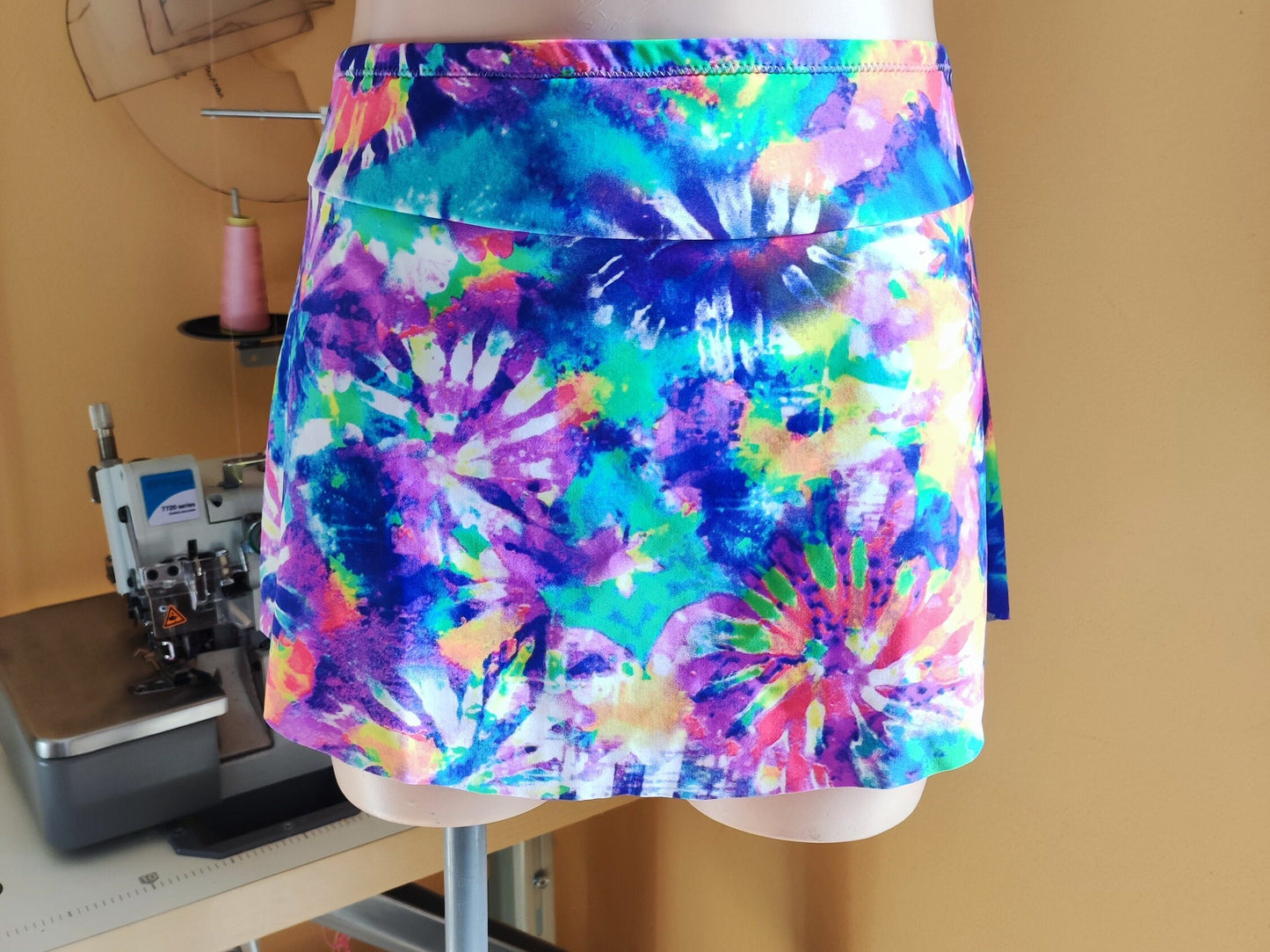 DIY Roller Skating Practice Skirt Sewing Pattern PDF – Figure Skating Training Skirt | Instant Download